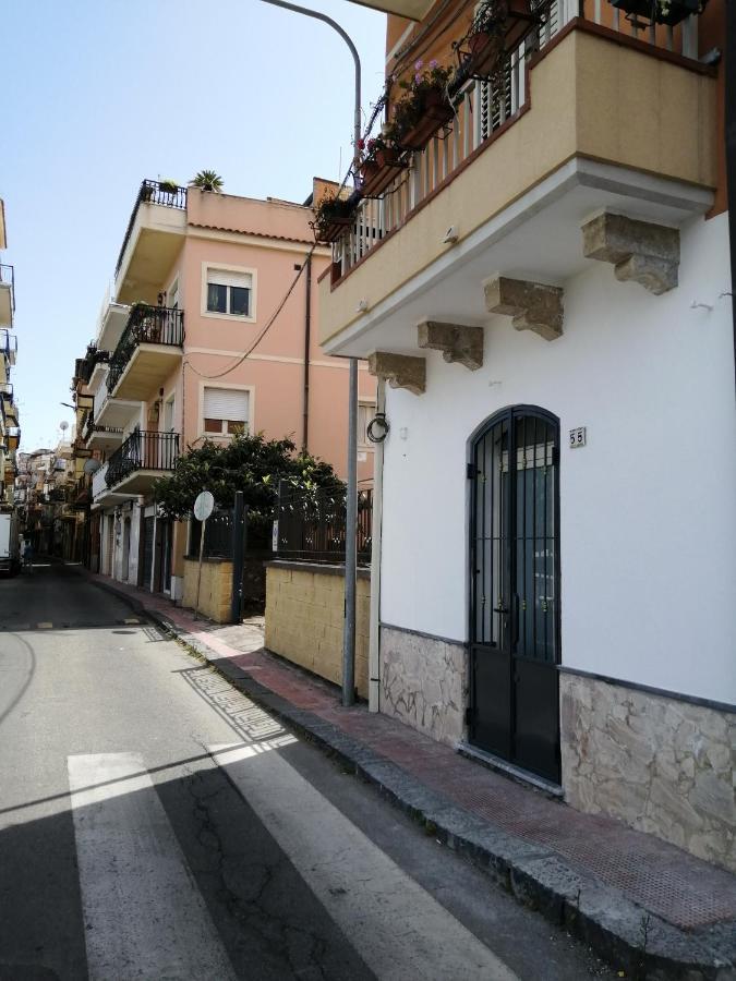Marvin'S Home Giardini Naxos Exterior photo